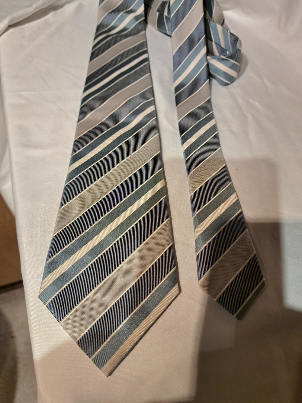 Hugo Boss Light Blue and Gray Diagonal Stripe Silk Tie